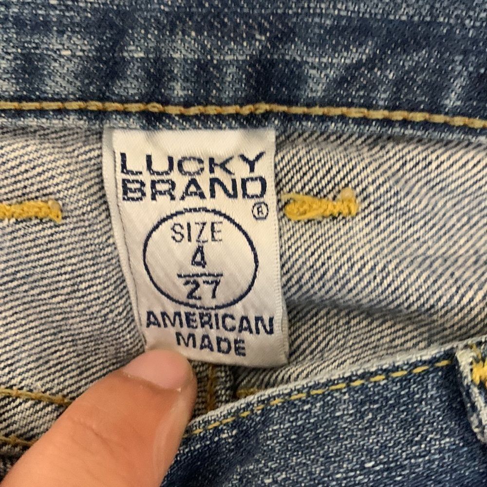 Lucky Brand Distressed Sweet Dream Cuffed Crop Size 4/27 - Picture 5 of 16